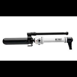 Hot Tools 1 1/4 inch Curling Iron